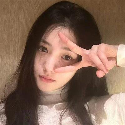 爱长颈鹿的女人